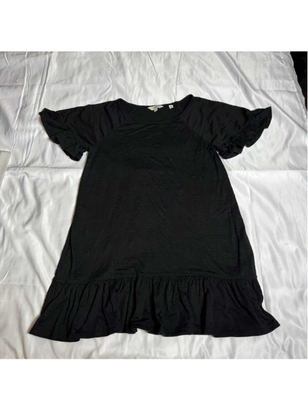 Women's Max Studio Black Short Sleeve Ruffle Hem Tunic Top Size M